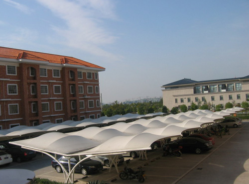 義烏中學(xué)車棚